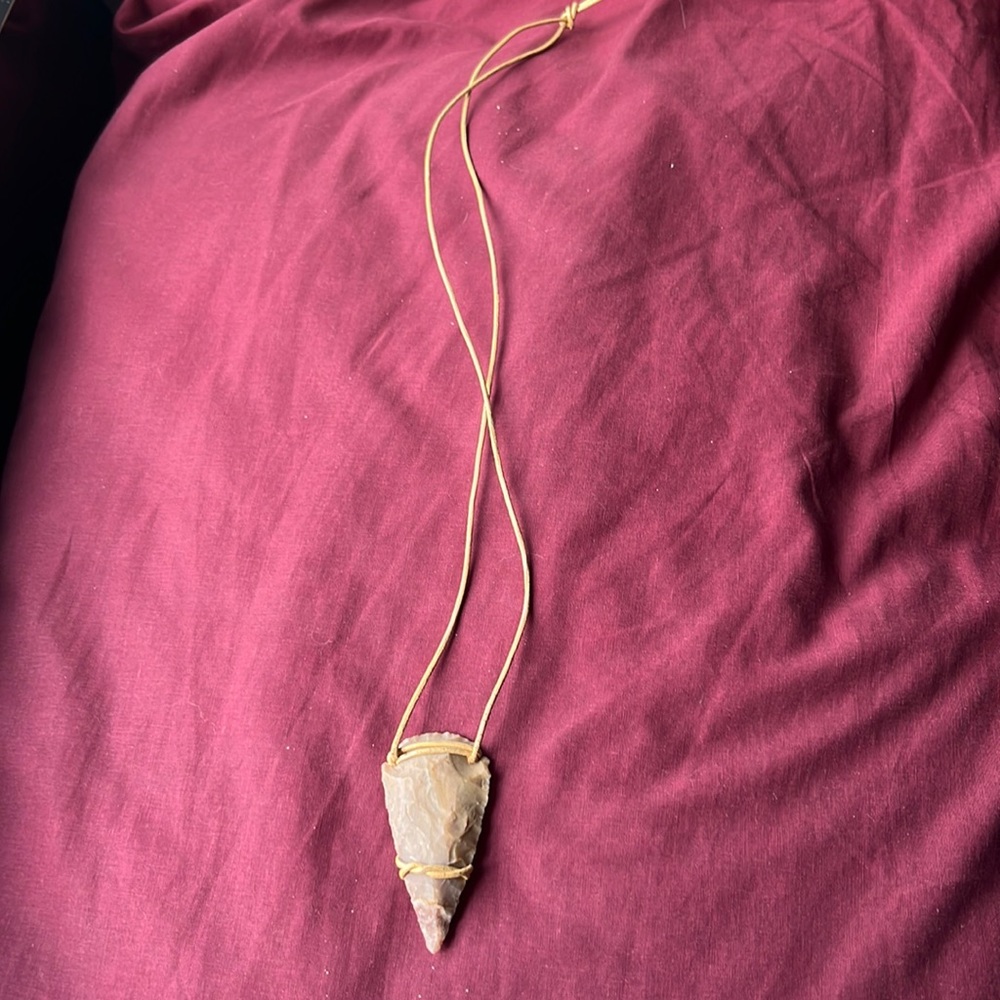 Arrowhead necklace